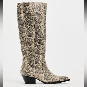 NWT Zara snakeskin ANIMAL PRINT COWBOY BOOTS size 38